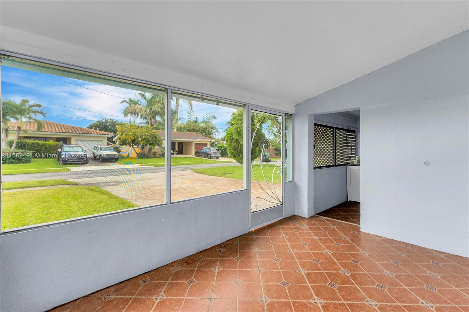 211 SE 1st Ter, Dania Beach, Florida image 33