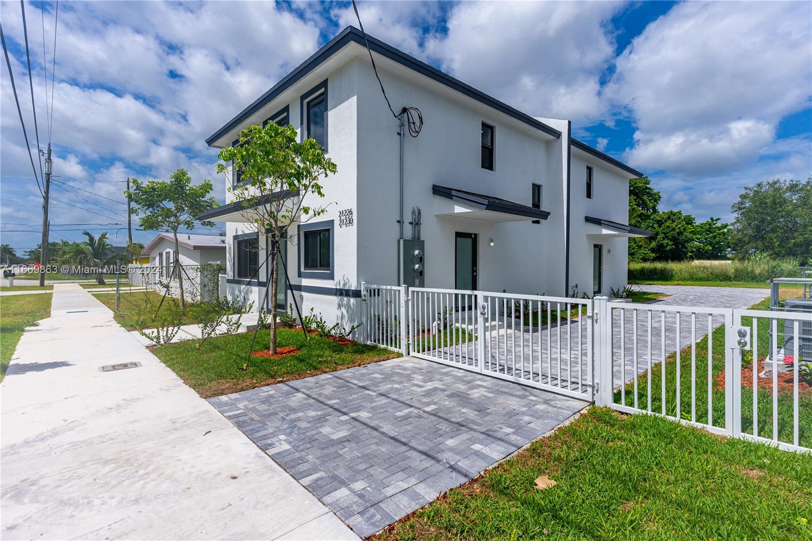 8016 NW 14th Pl, Miami, Florida image 20