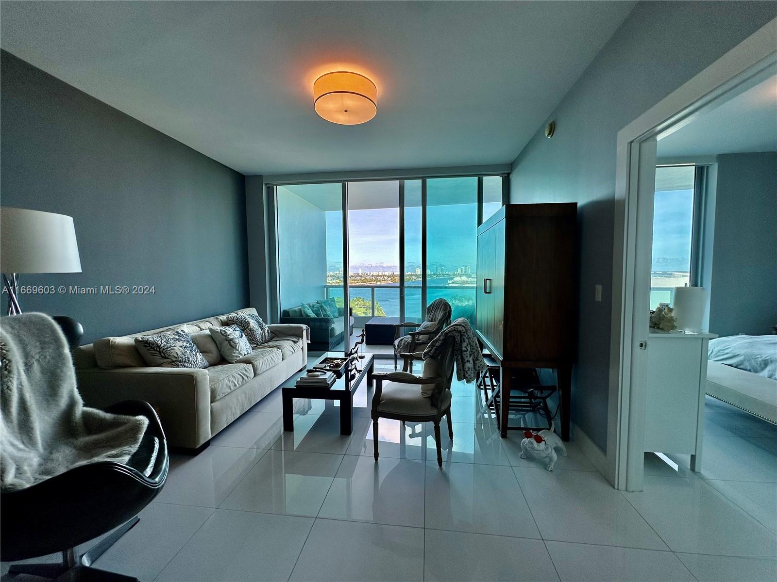 900 Biscayne Blvd #1903, Miami FL 33132
