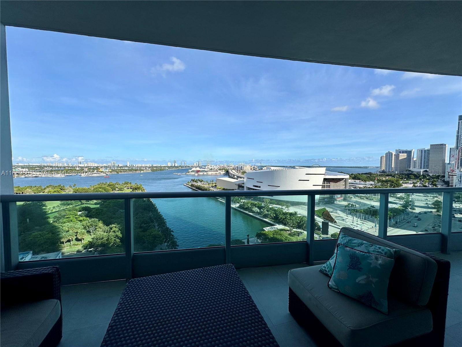 900 Biscayne Blvd #1903, Miami FL 33132