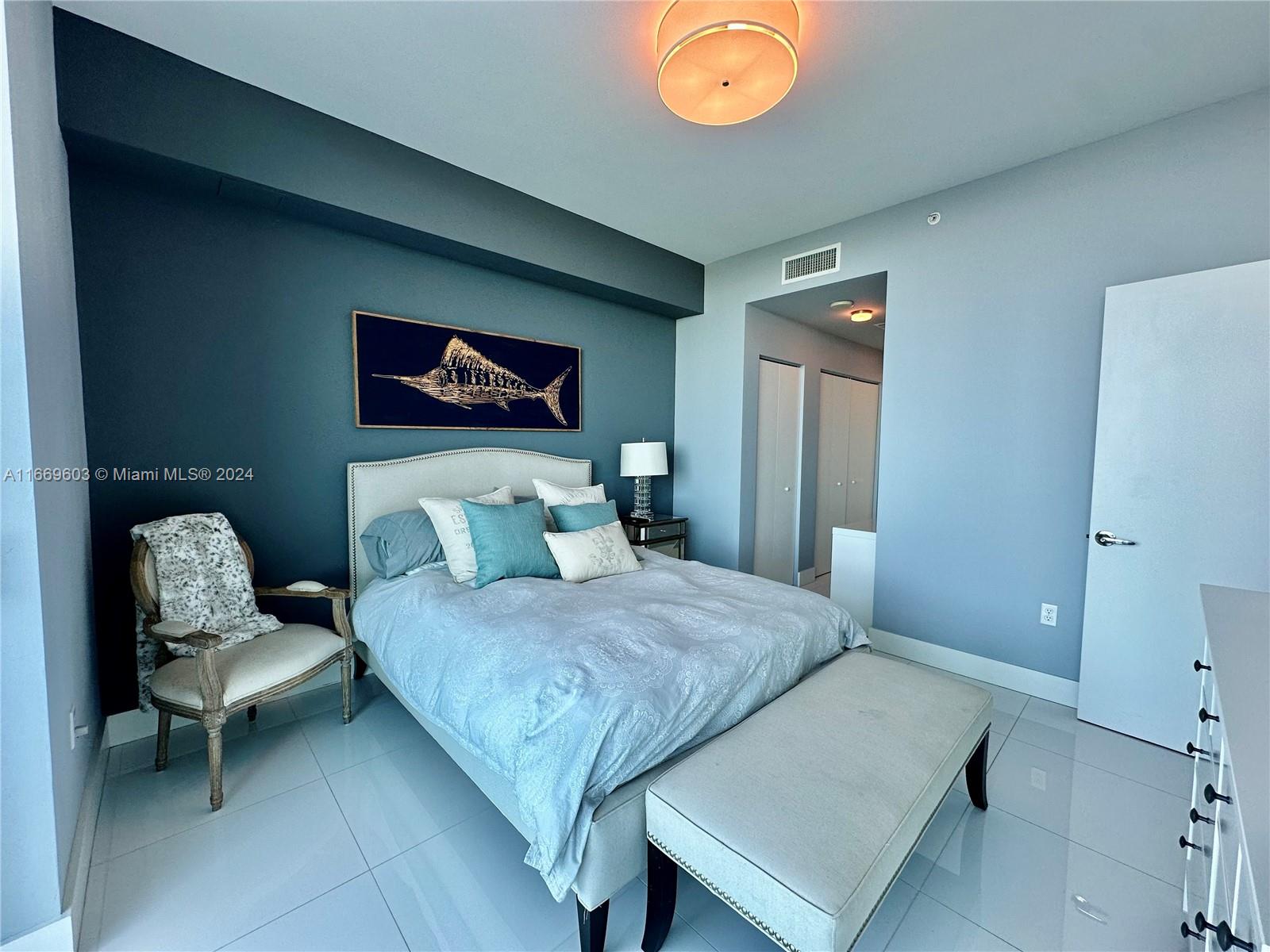 900 Biscayne Blvd #1903, Miami FL 33132
