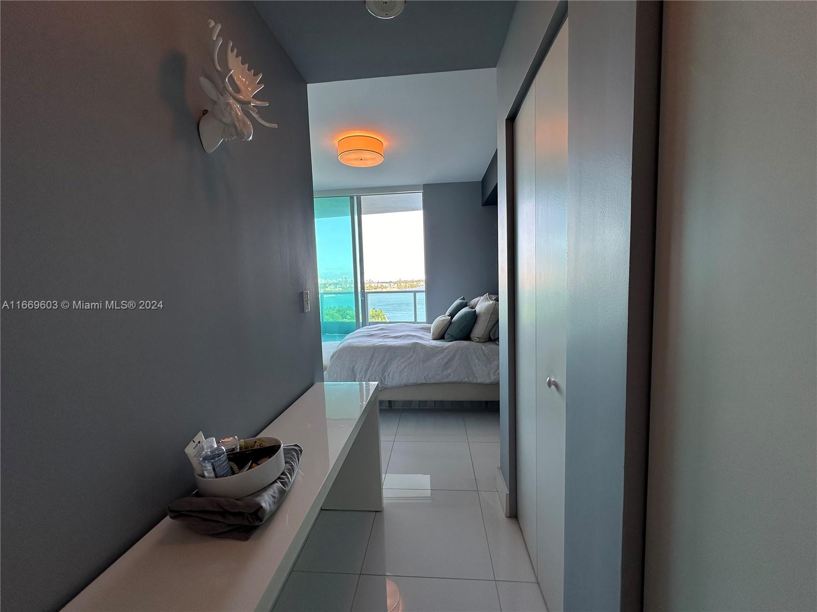 900 Biscayne Blvd #1903, Miami FL 33132