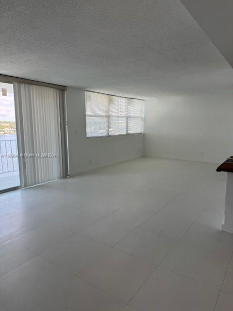 16558 NE 26th Ave #6C DOCK INCLUDED, North Miami Beach, Florida image 6