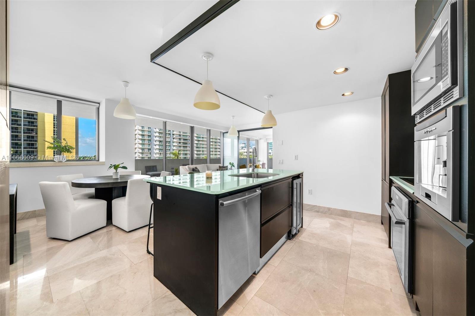 5875 Collins Ave #507, Miami Beach, Florida image 2