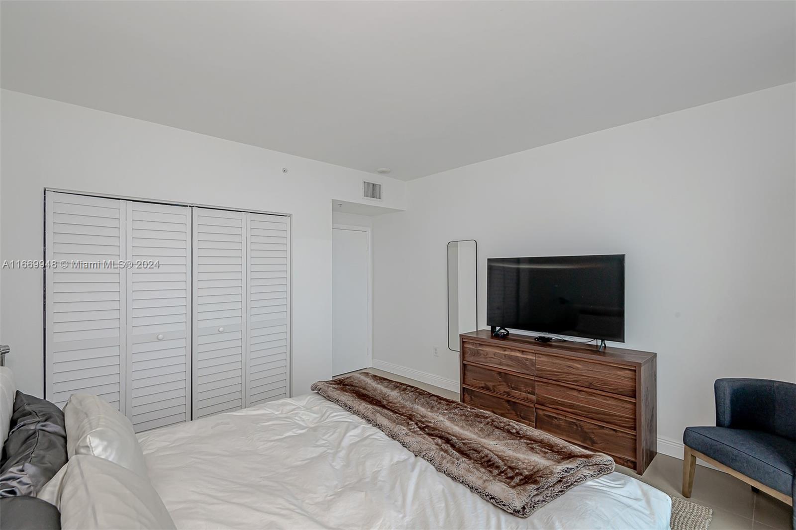90 Alton Rd #PH3205, Miami Beach FL 33139