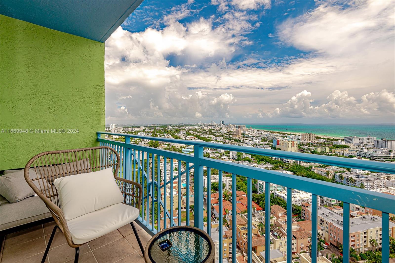 90 Alton Rd #PH3205, Miami Beach FL 33139