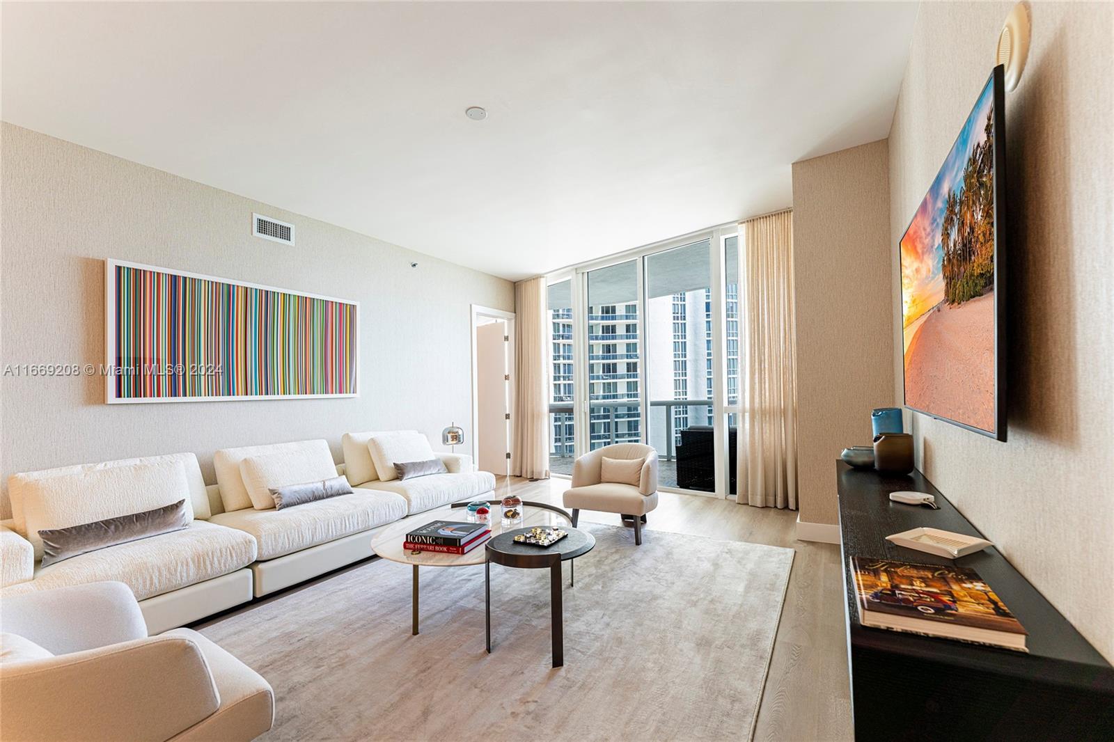 15901 Collins Ave #903, Sunny Isles Beach FL 33160