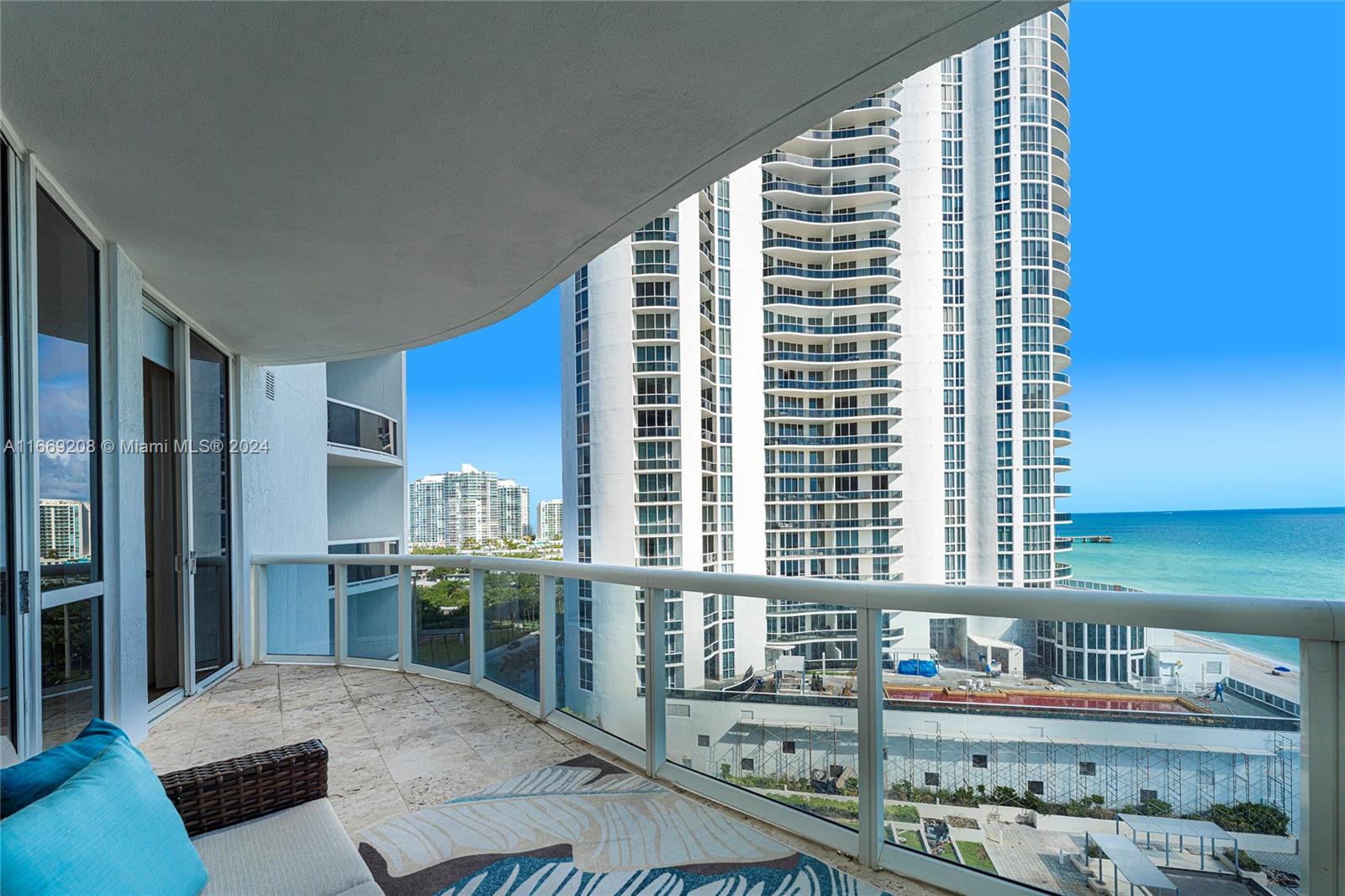 15901 Collins Ave #903, Sunny Isles Beach FL 33160