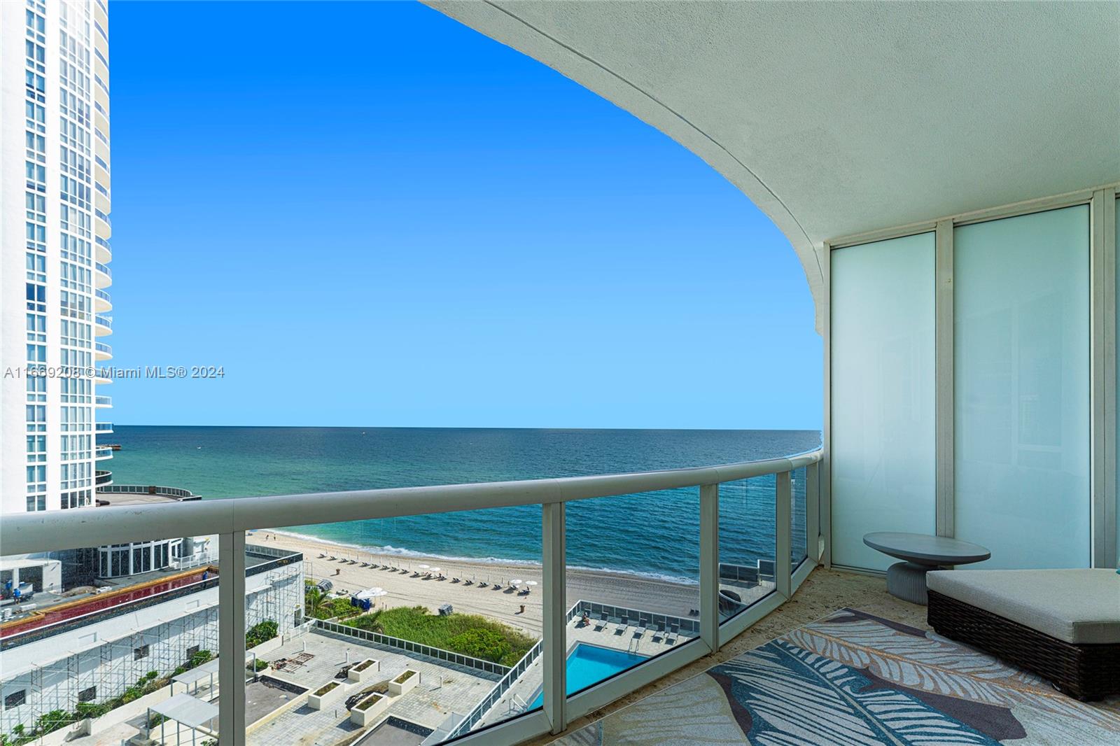 15901 Collins Ave #903, Sunny Isles Beach FL 33160