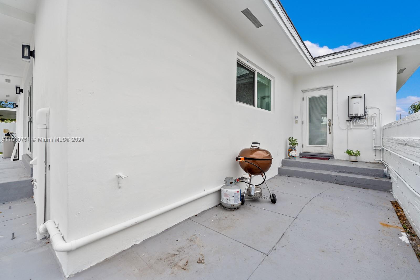 1445 71st St, Miami Beach, Florida image 32