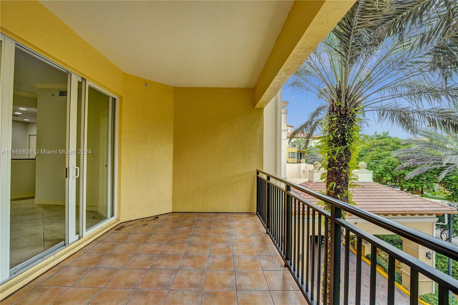 16102 Emerald Estates Drive #315, Weston, Florida image 25