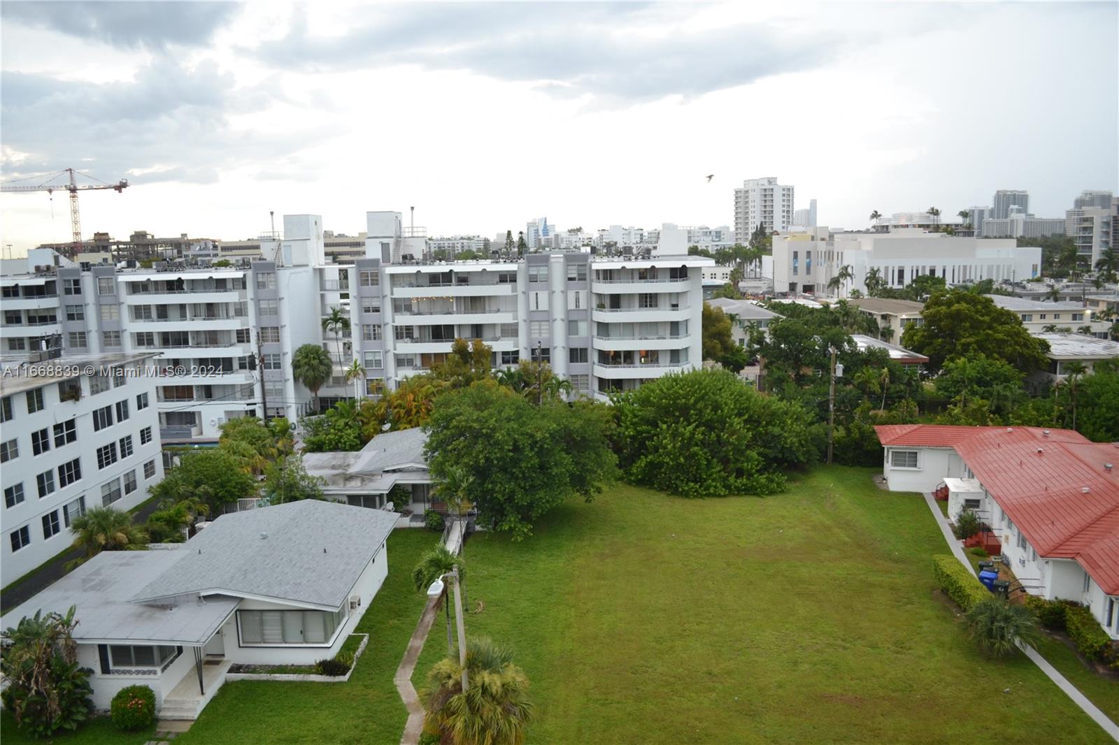 1050 93rd St #7B, Bay Harbor Islands, Florida image 3