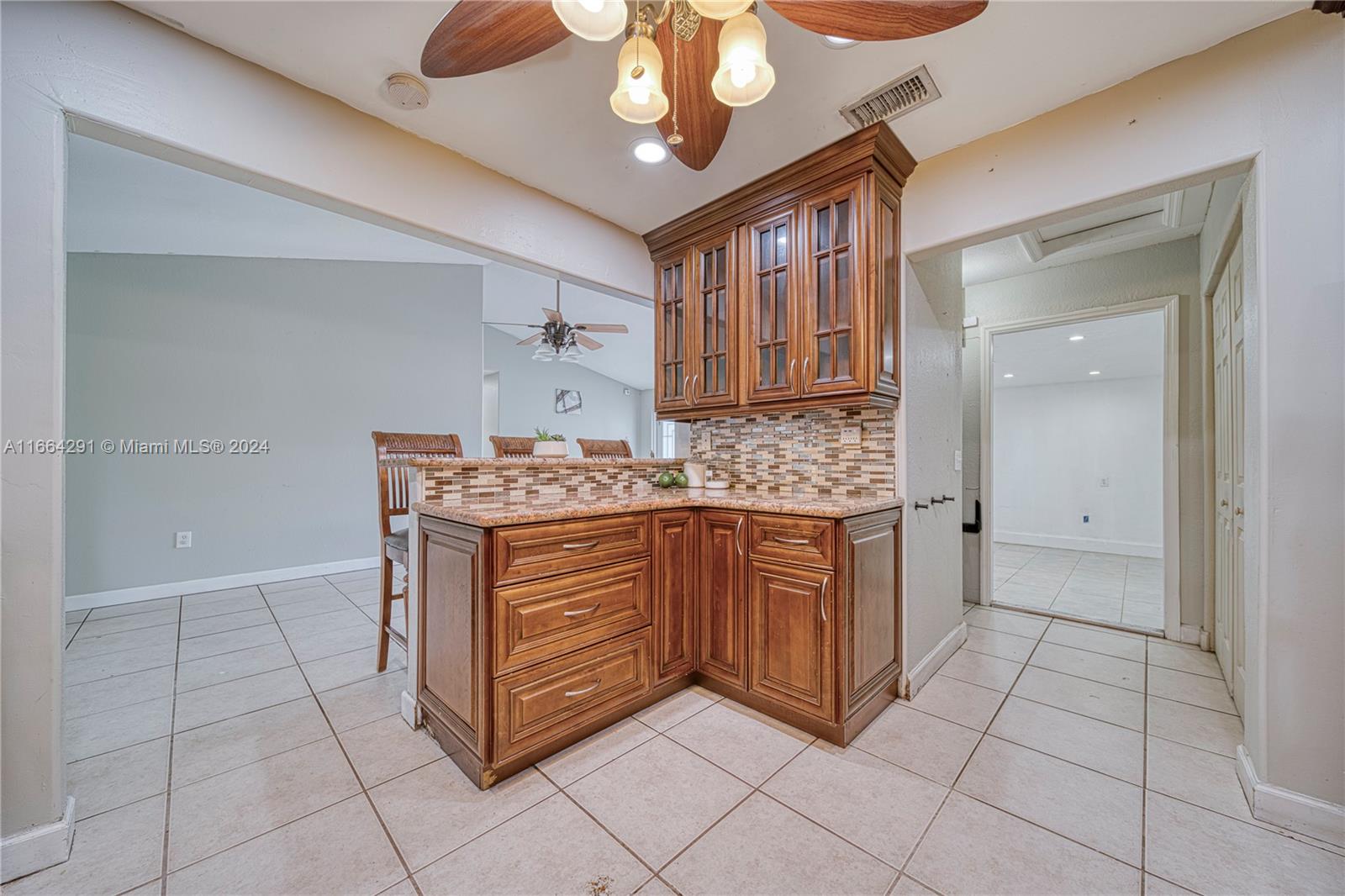 1211 NW 96th Ter, Pembroke Pines, Florida image 12