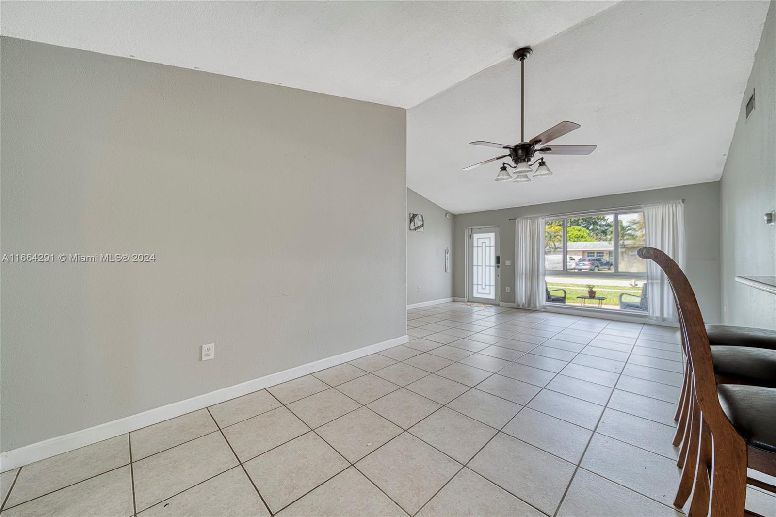 1211 NW 96th Ter, Pembroke Pines, Florida image 7