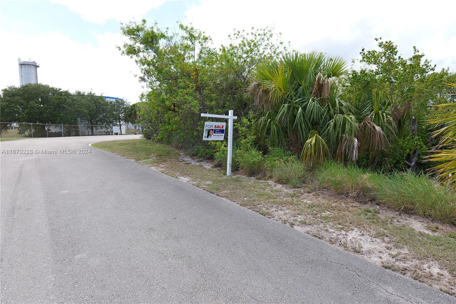 9701-B SE Water St, Hobe Sound, Florida image 2