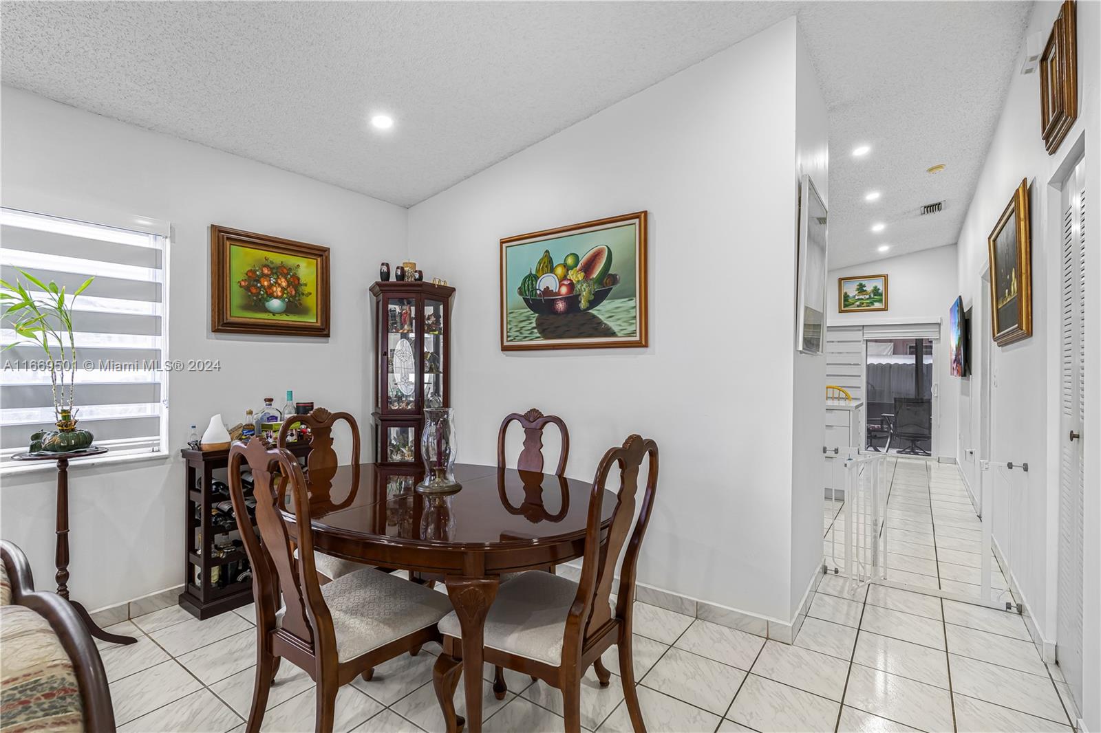 7117 W 30th Ln, Hialeah, Florida image 7