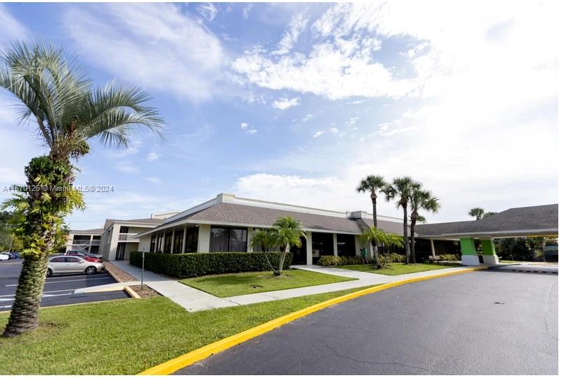 5245 W Irlo Bronson Memorial Hwy #BUILDING 1, Kissimmee, Florida image 1