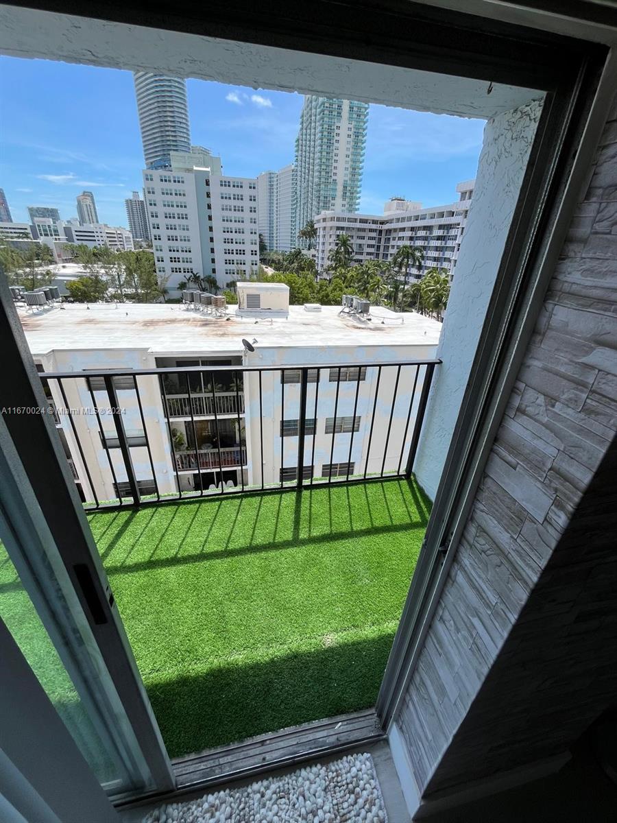 899 West Ave #7E, Miami Beach, Florida image 6