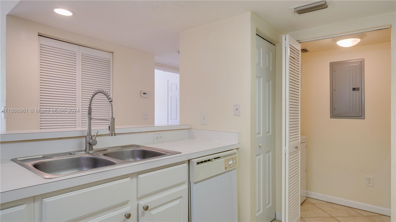 4105 Residence Drive #709, Fort Myers, Florida image 24