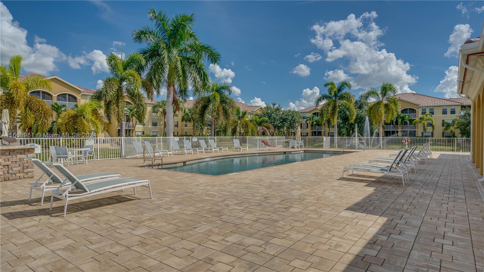 4105 Residence Drive #709, Fort Myers, Florida image 8