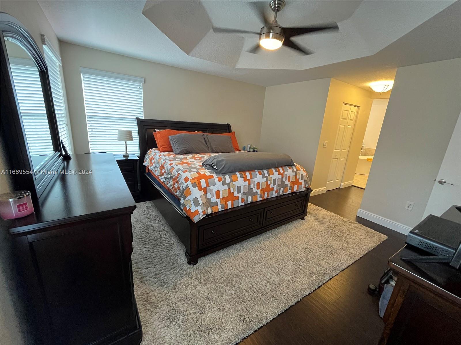 Listing Photo 12