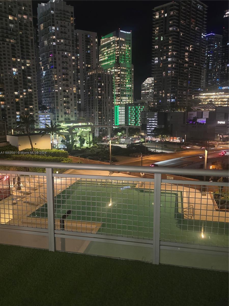 350 S Miami Ave #1210, Miami FL 33130