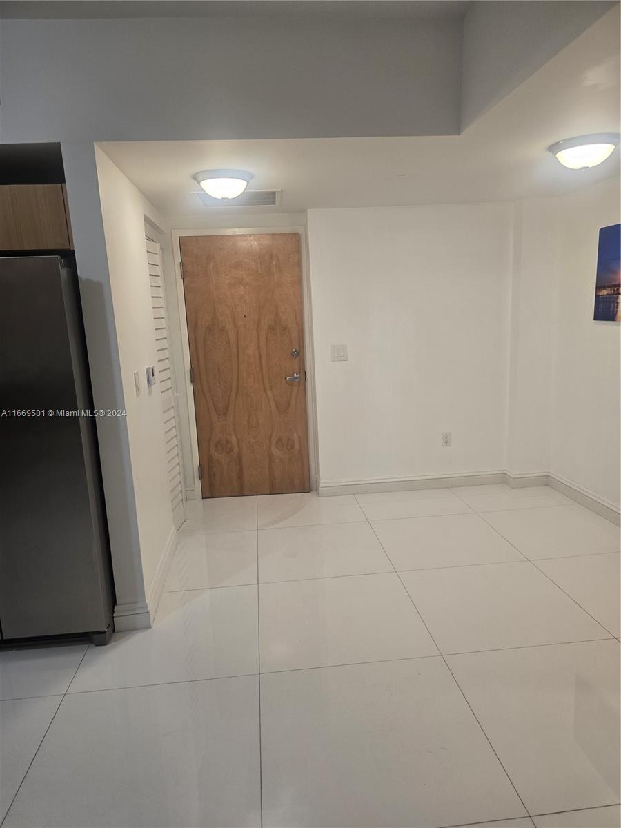 350 S Miami Ave #1210, Miami FL 33130