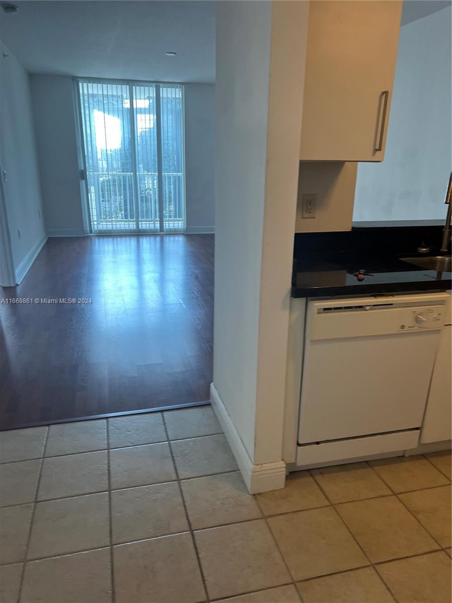 1250 S MIAMI AV #1610, Miami FL 33130