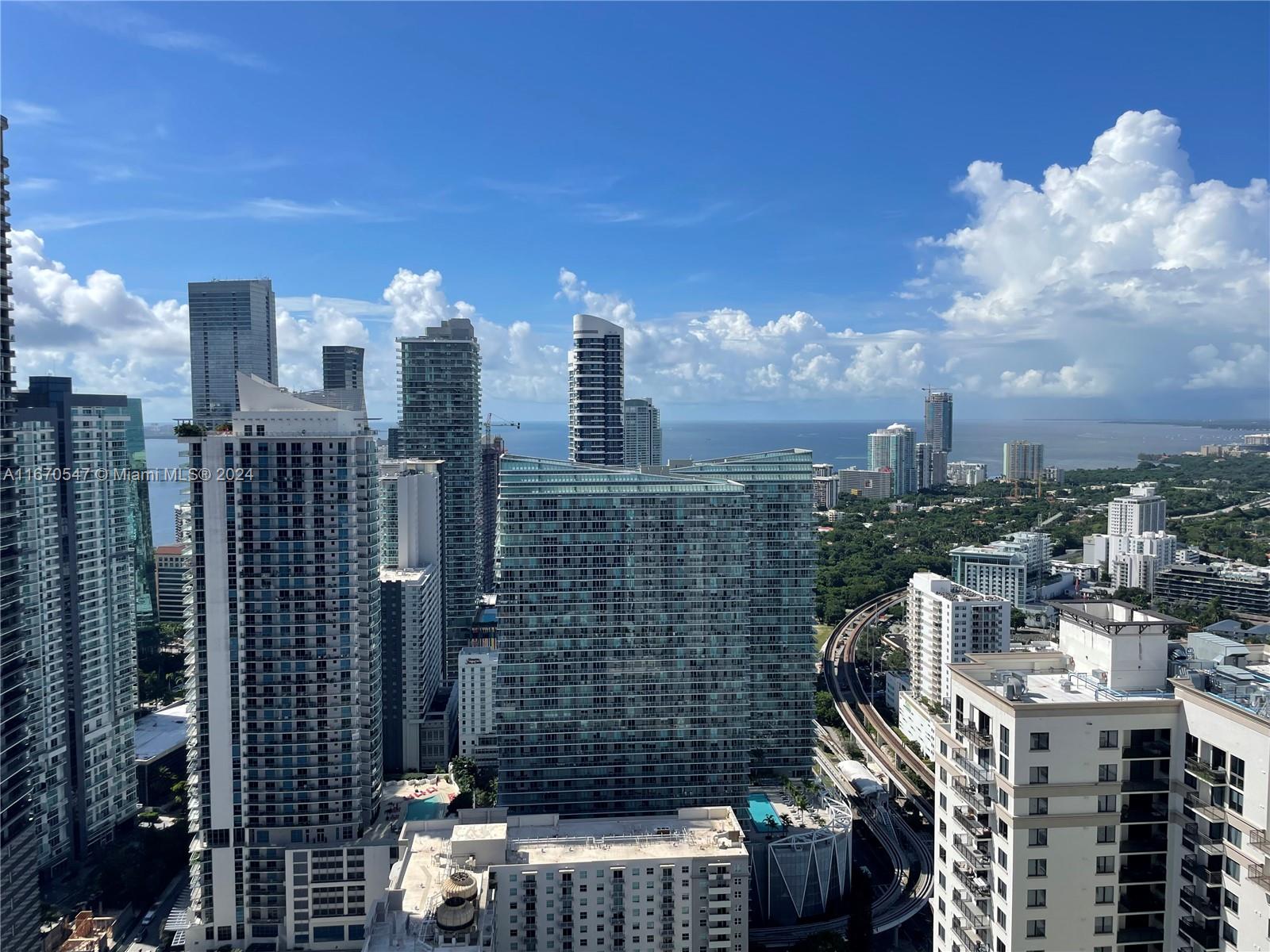 55 SW 9th St #4304, Miami FL 33130