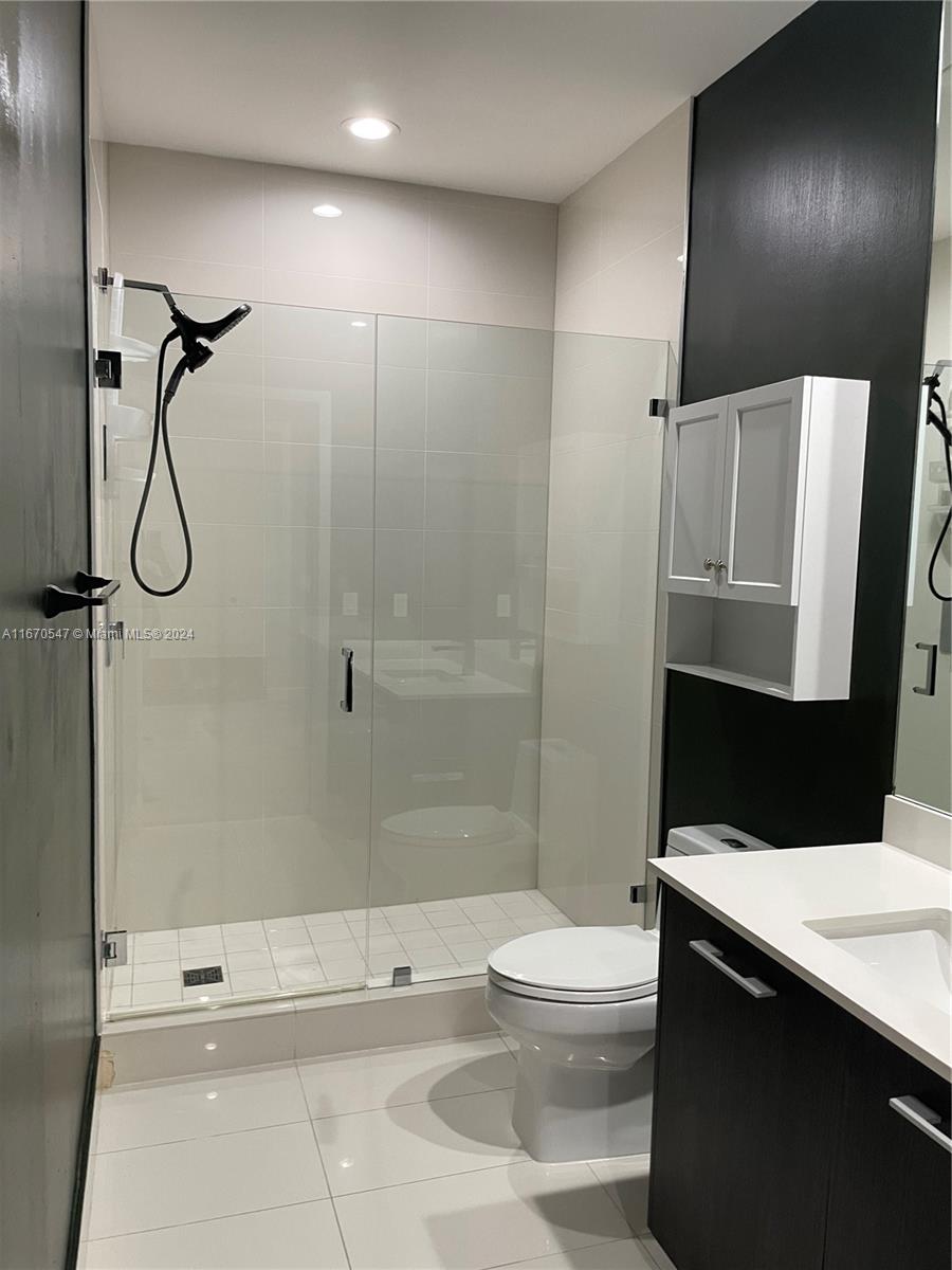 55 SW 9th St #4304, Miami FL 33130