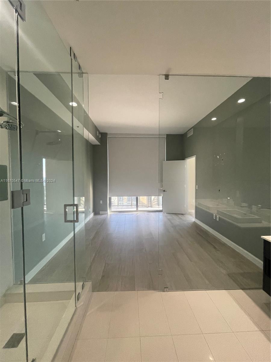 55 SW 9th St #4304, Miami FL 33130
