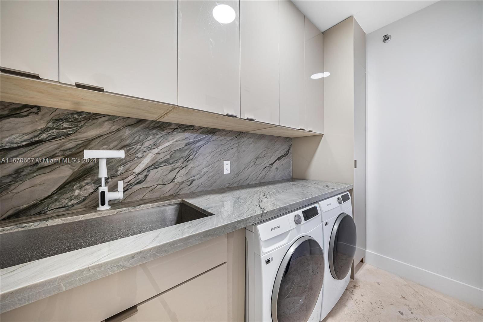 8855 Collins Ave #5G, Surfside FL 33154