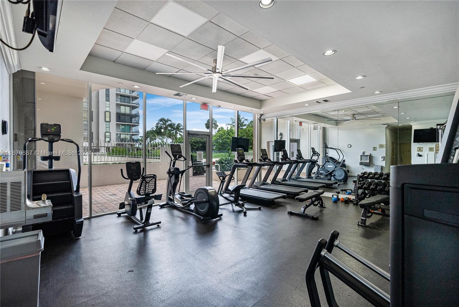 8855 Collins Ave #5G, Surfside, Florida image 36