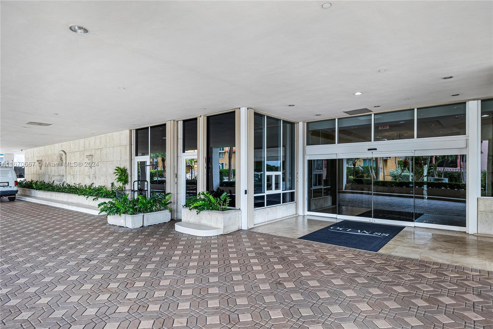 8855 Collins Ave #5G, Surfside FL 33154
