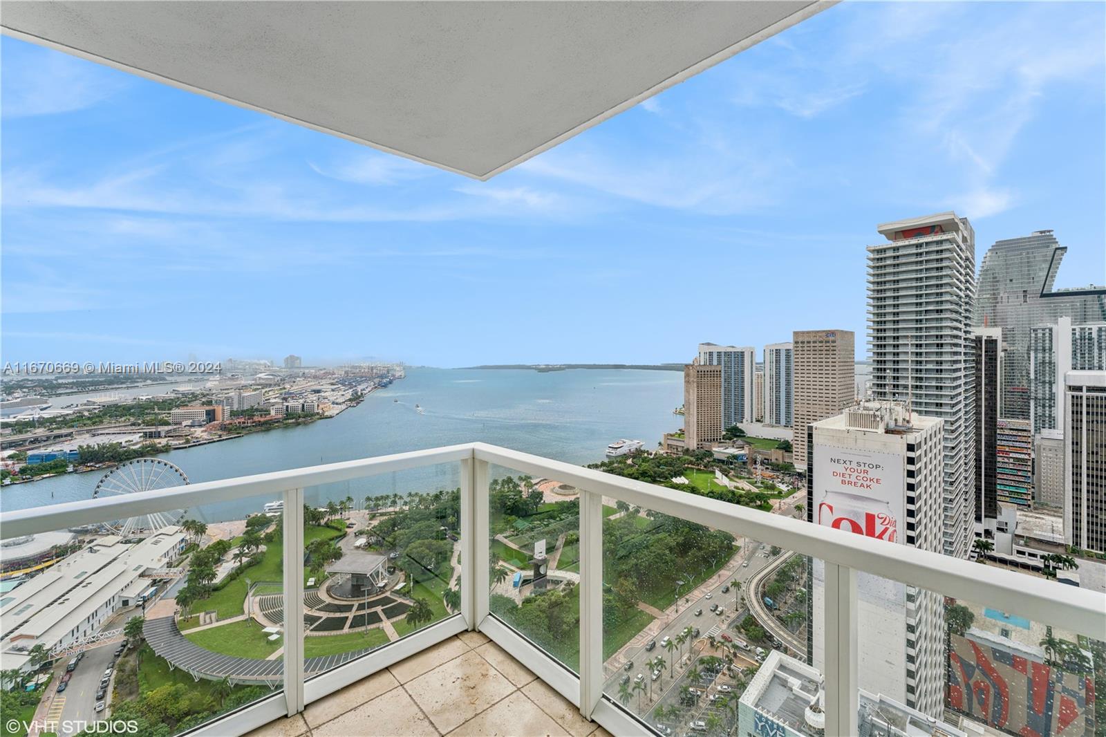 244 Biscayne Blvd #3903, Miami FL 33132
