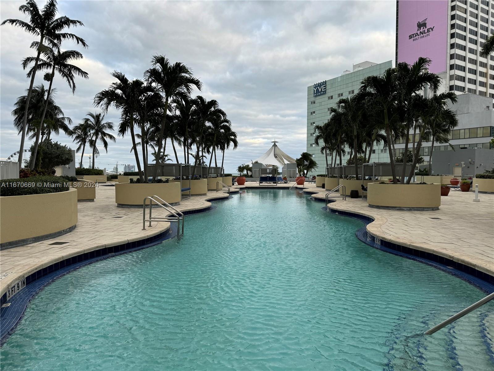 244 Biscayne Blvd #3903, Miami FL 33132