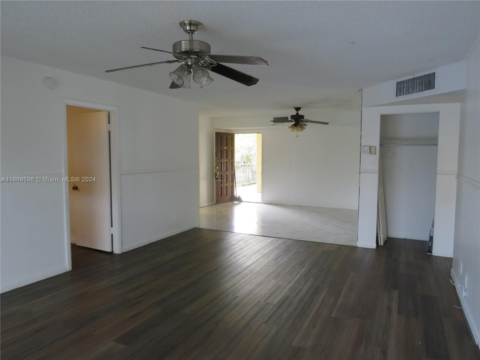 3360 Spanish Moss Ter #305, Lauderhill, Florida image 7