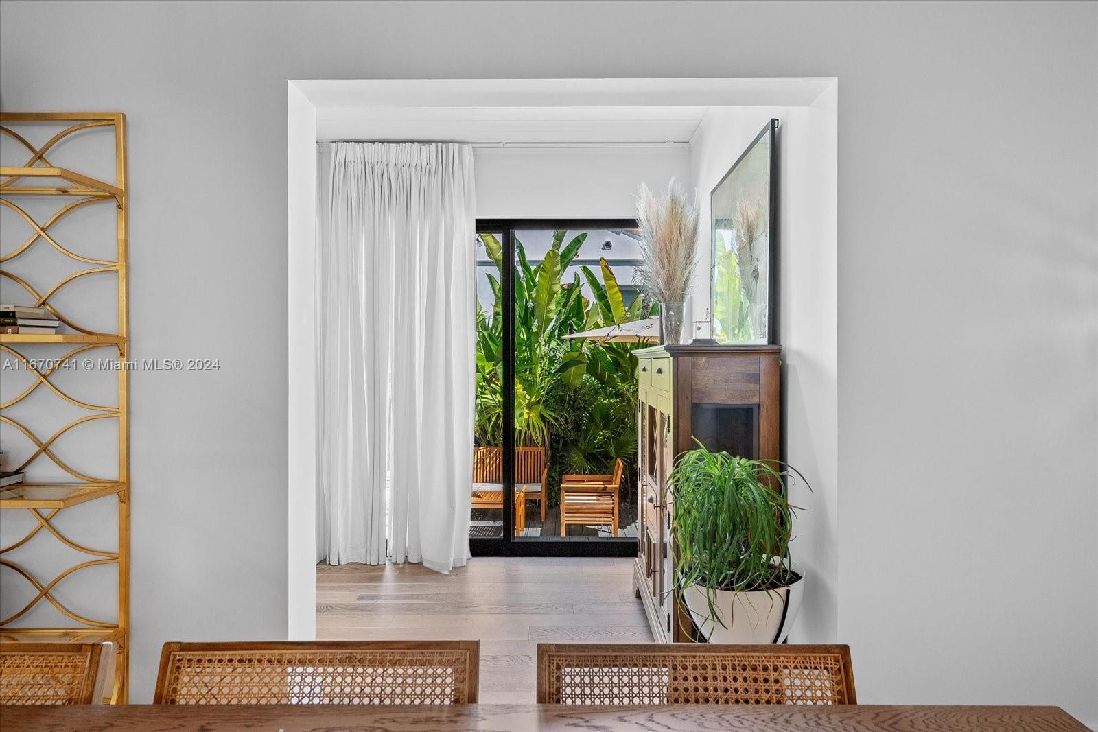Listing Photo 12