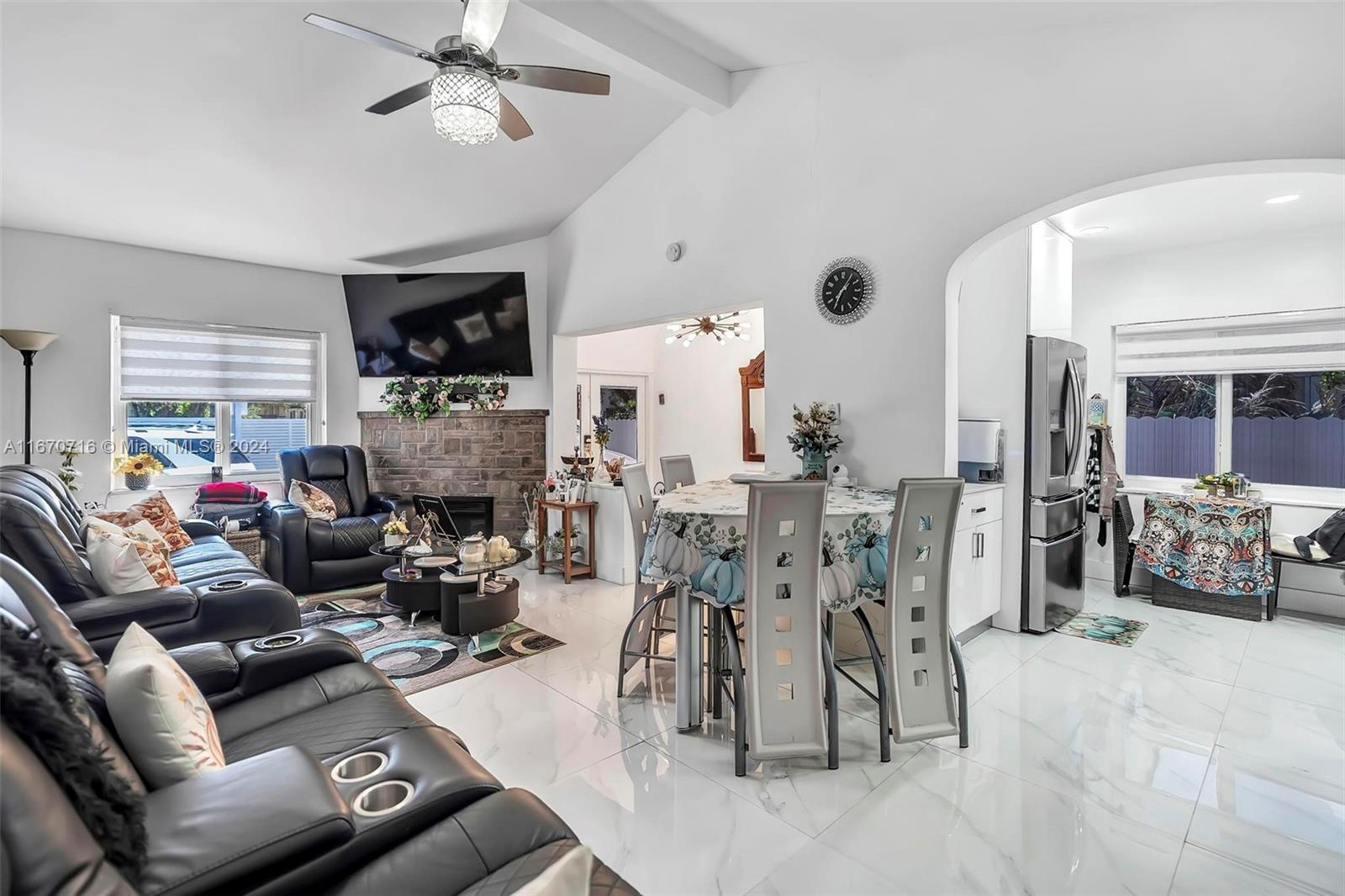 1369 Biarritz Dr, Miami Beach, Florida image 3