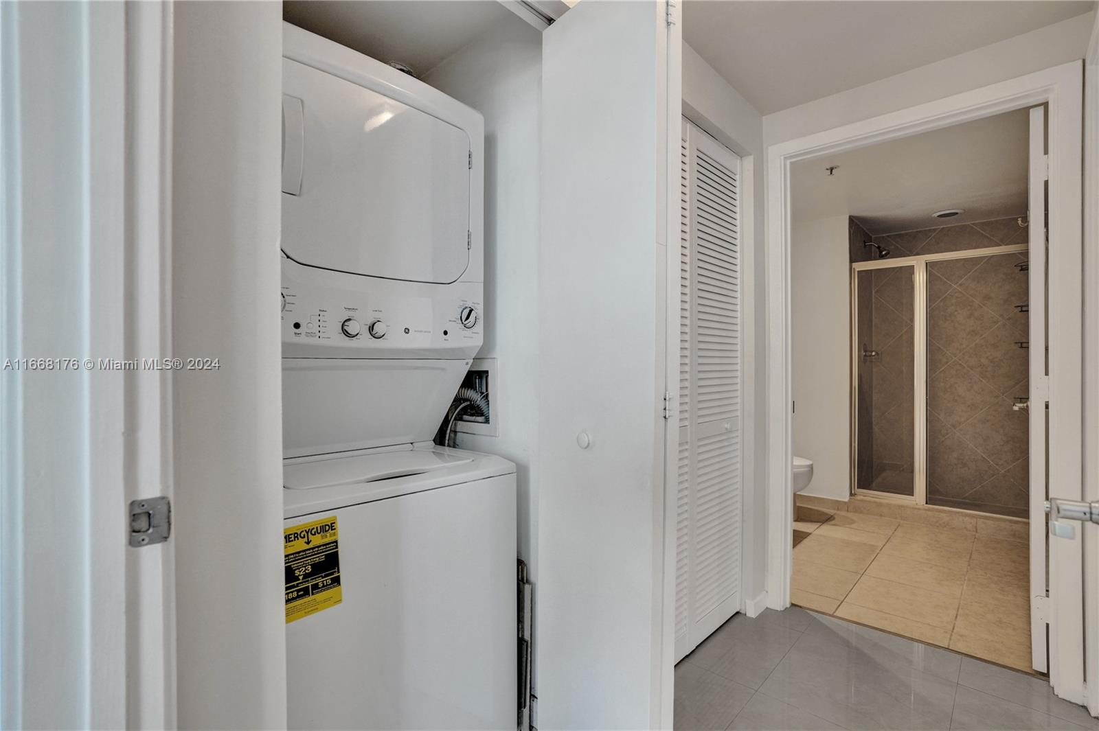 335 S Biscayne Blvd #1008, Miami FL 33131