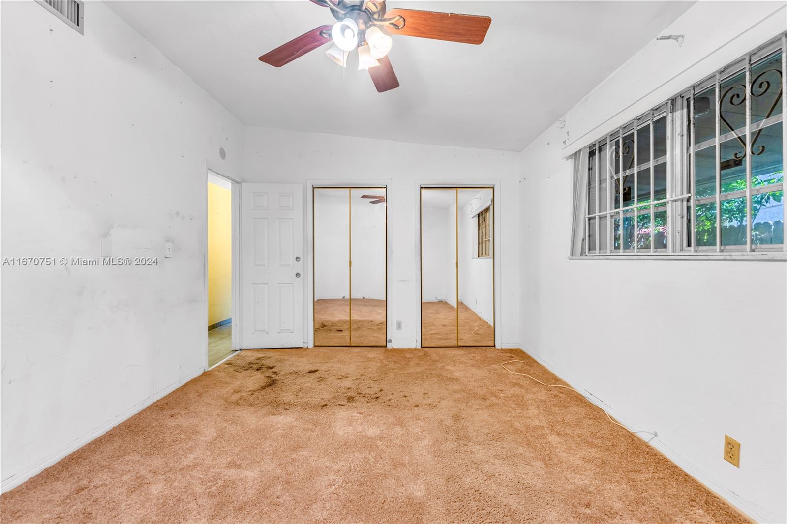 Listing Photo 14