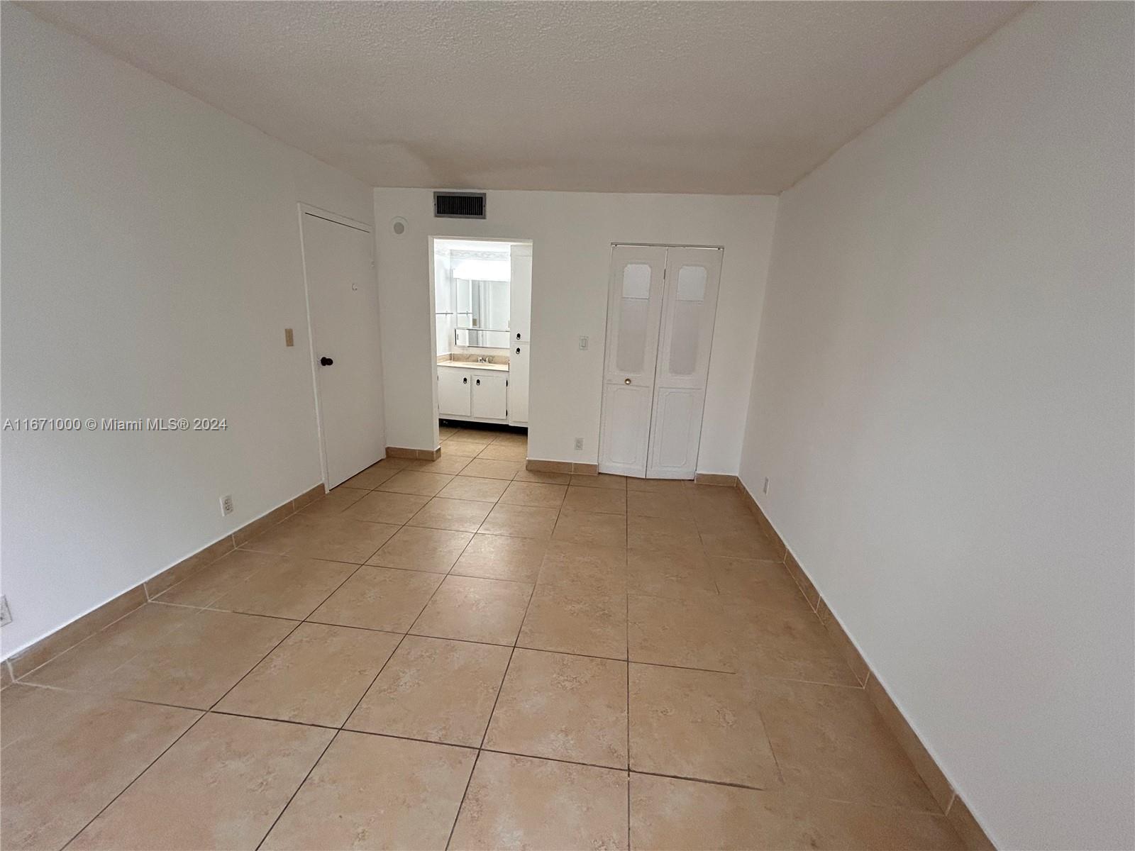 16919 N Bay Rd #204, Sunny Isles Beach, Florida image 25