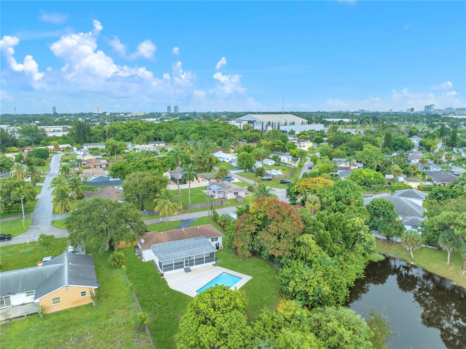 5401 Lakeshore Dr, Mangonia Park, Florida image 3