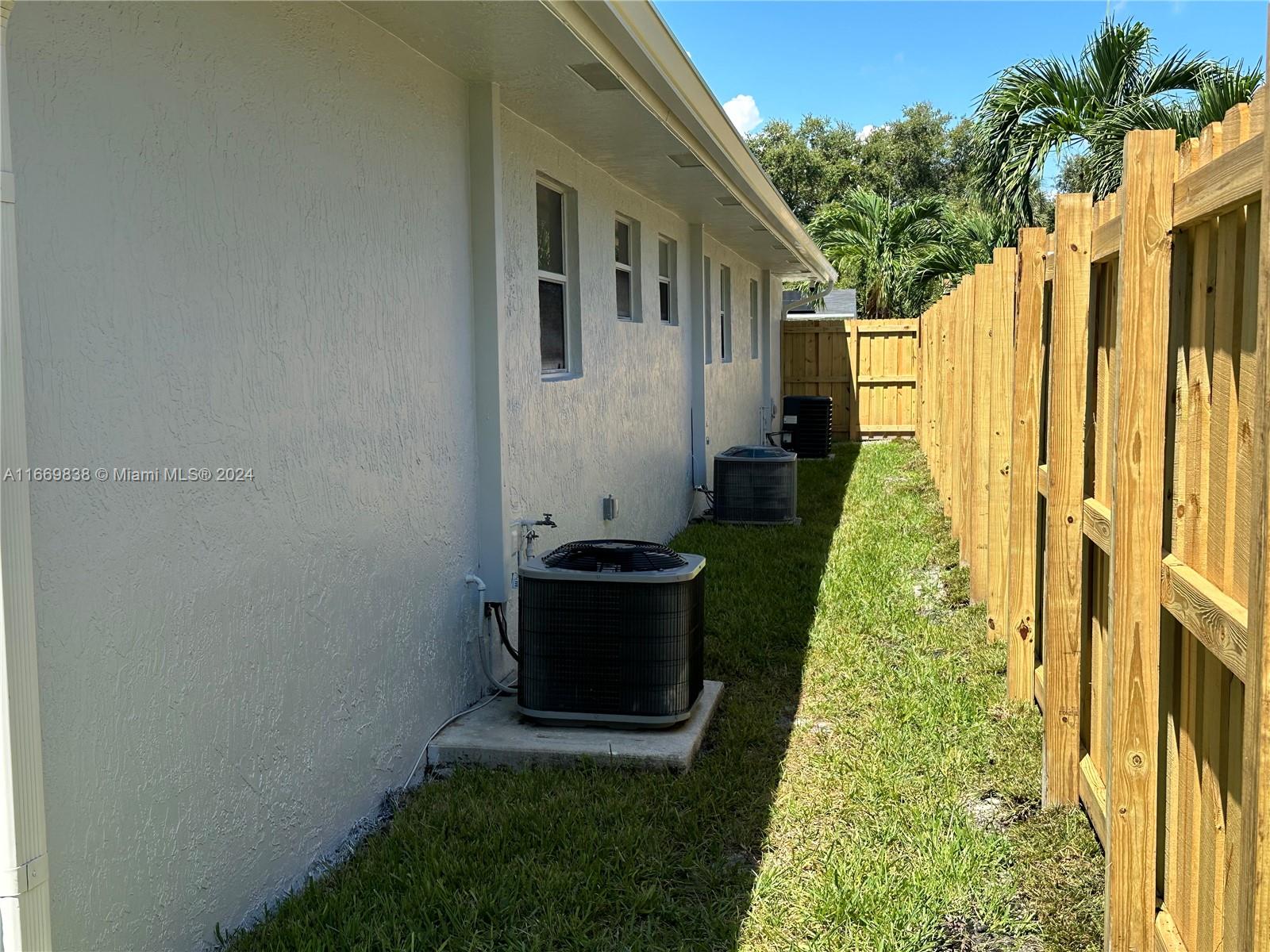 Residentialincome, Hollywood, Florida image 43