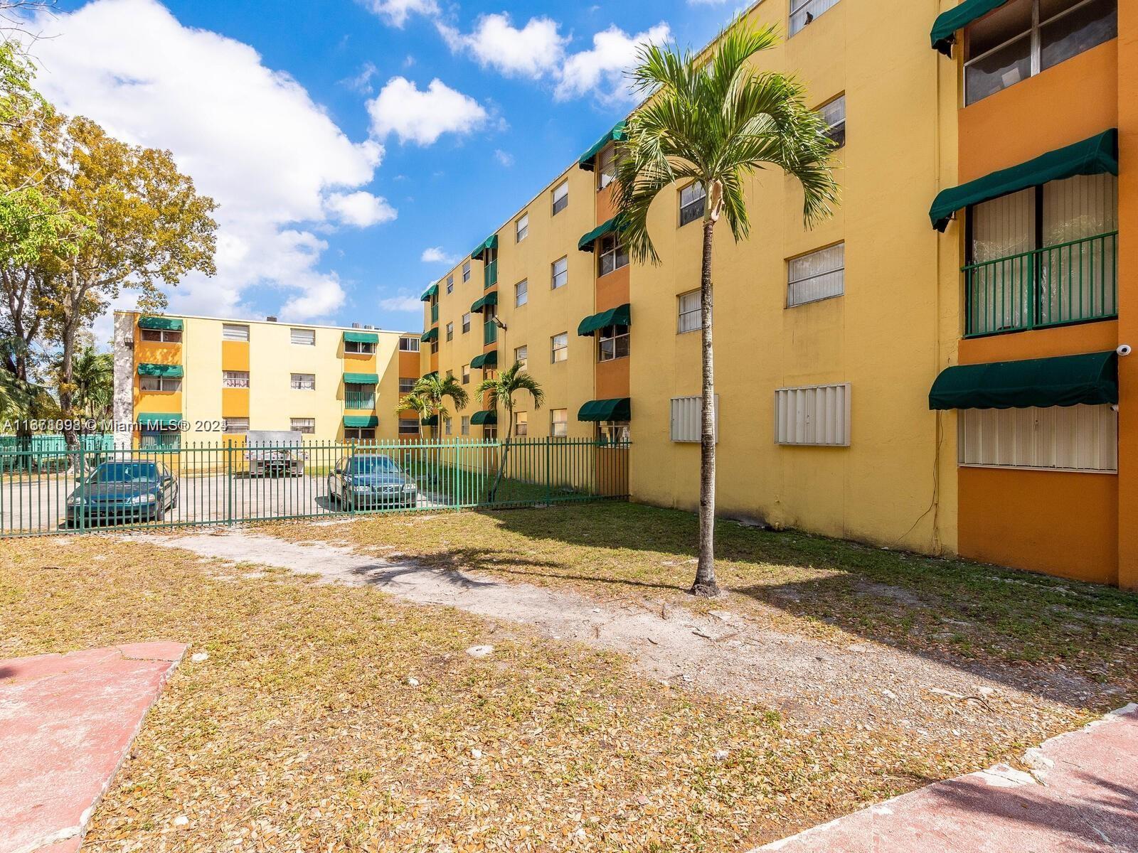 666 W 81st St #204, Hialeah, Florida image 2