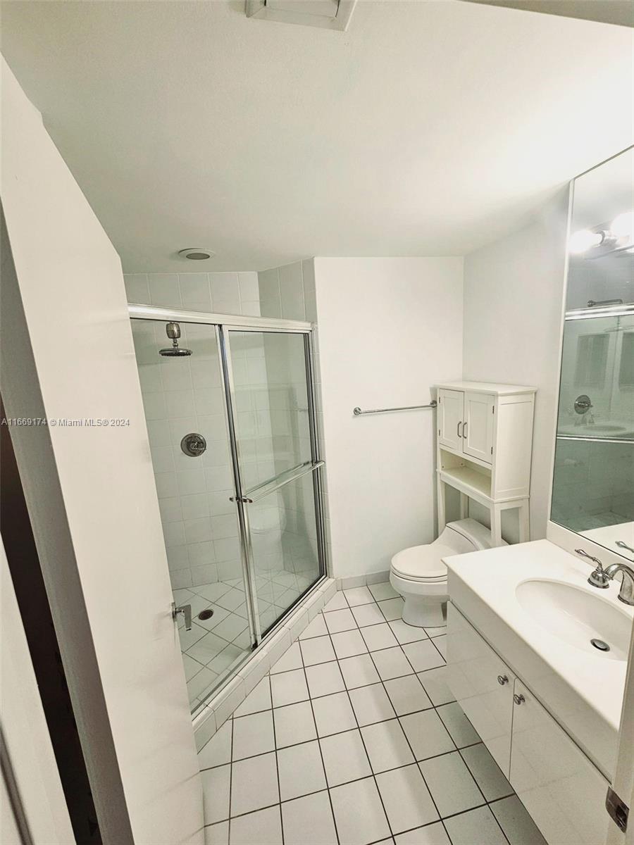 719 Crandon Blvd #410, Key Biscayne, Florida image 11