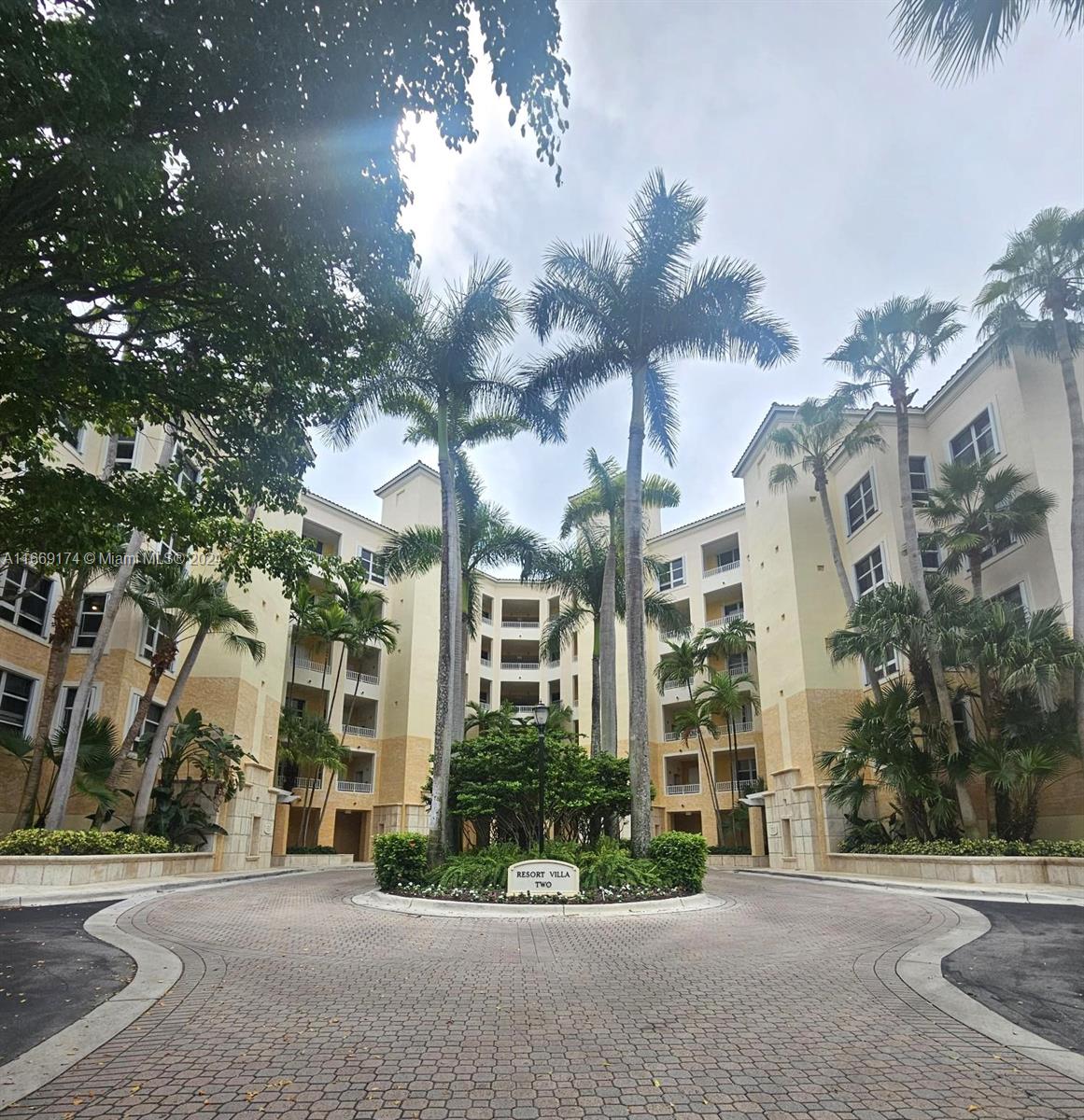 719 Crandon Blvd #410, Key Biscayne, Florida image 18