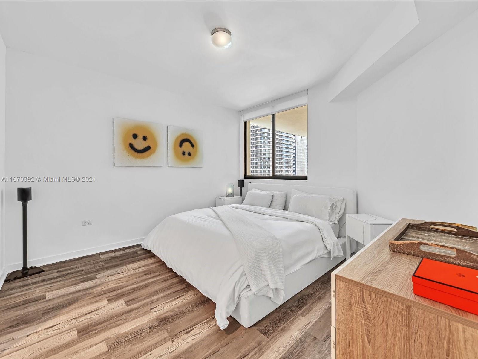 999 SW 1st Ave #1801, Miami FL 33130