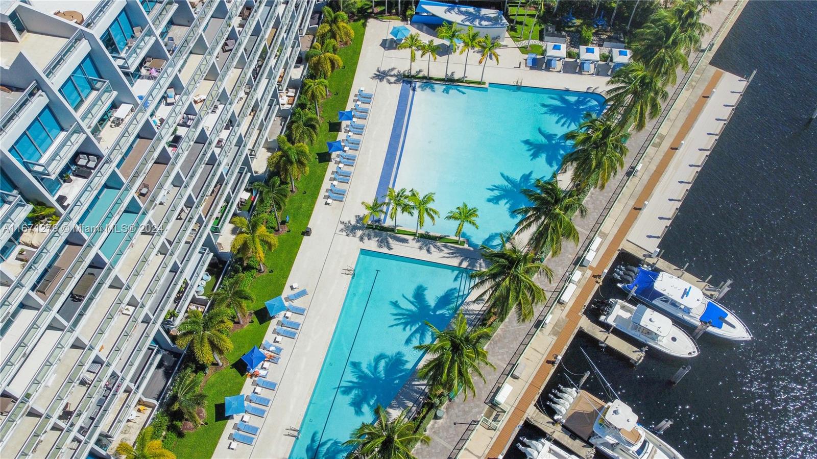 Condo for Rent in Aventura, FL