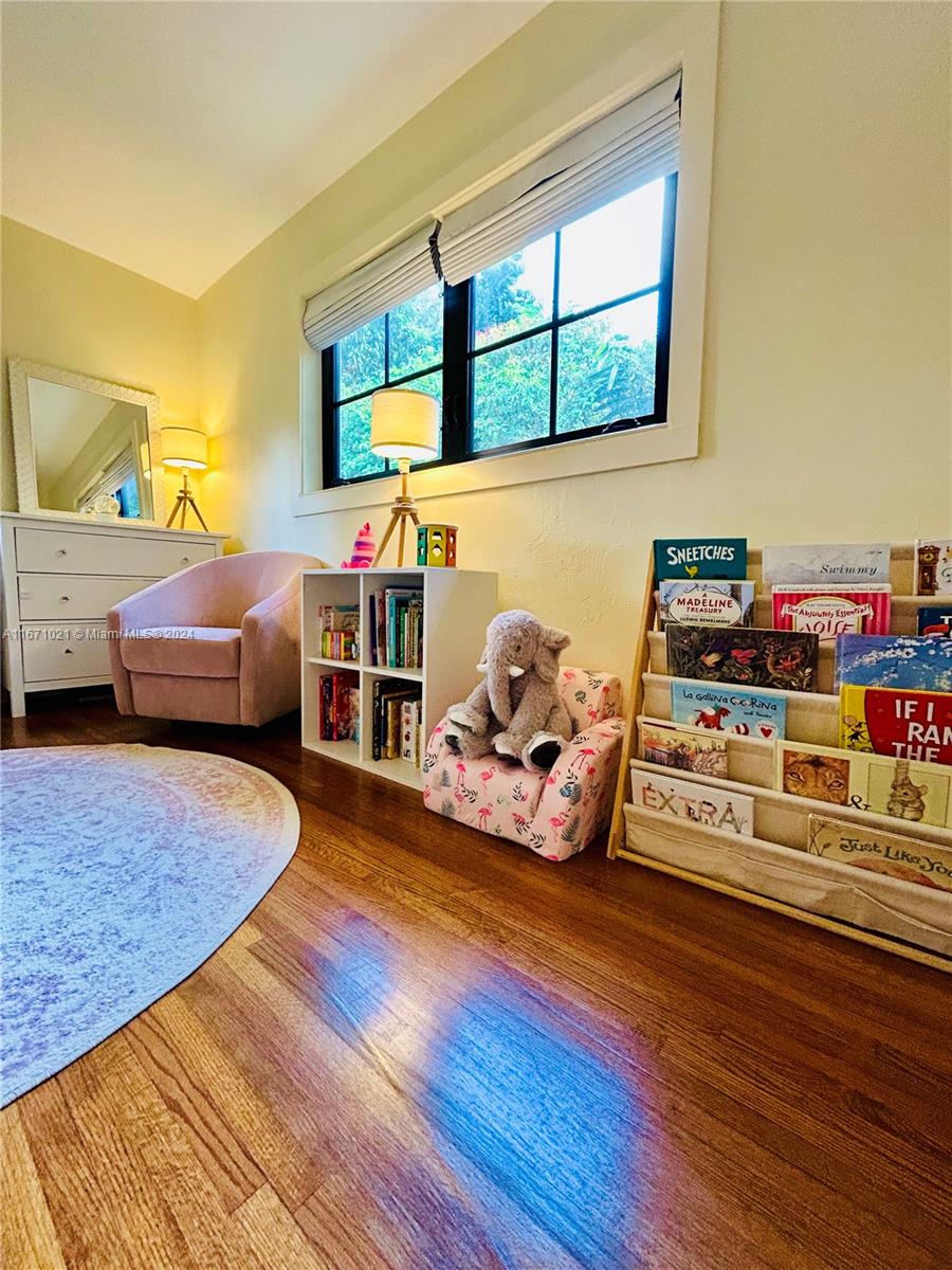 Listing Photo 22